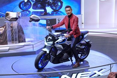 Kymco_revonex.jpg