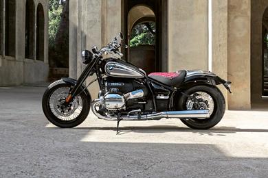 bmw-r18-100-years.jpg
