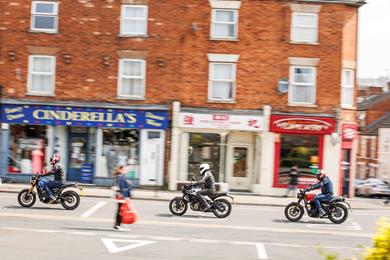 group-riding.4.jpg
