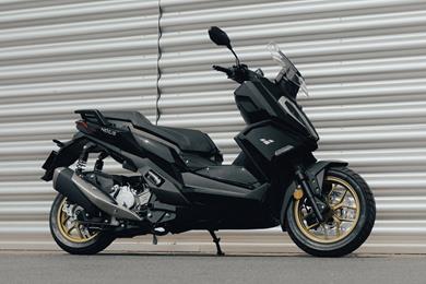 lexmoto-nexus-scooter-14.jpg