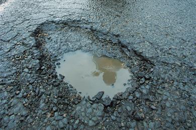 potholes-uk-02.jpg