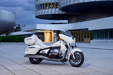 bmw-r18-pope-5.jpg