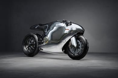 bandit9_ducati821_4_preview.jpg