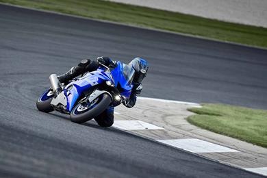 yamaha-r6-race.jpg