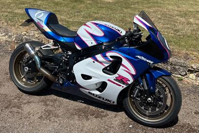 suzuki-gsxr1000-srad-5.jpg