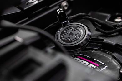 muc-off-airtag-holder-01.jpg