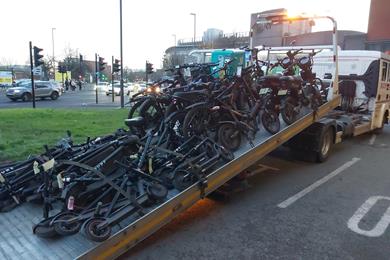 e-scooters-on-recovery-lorry.jpg