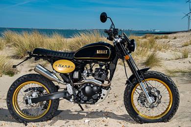 Bullit-Hero-125-bg-01.jpg