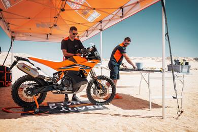 ktm-890-adv-r-rally-4.jpg