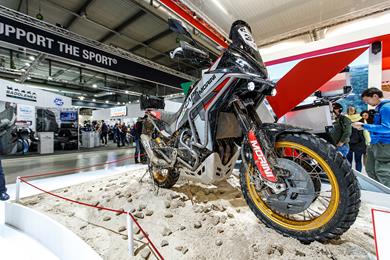 moto-morini-x-cape-adv-r-01.jpg