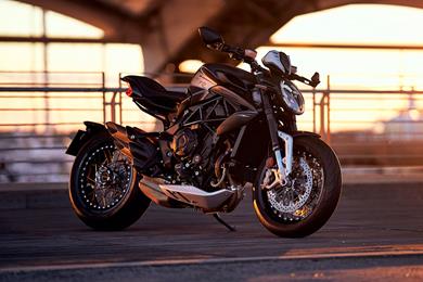 MV-Dragster-800-RR-01.jpg