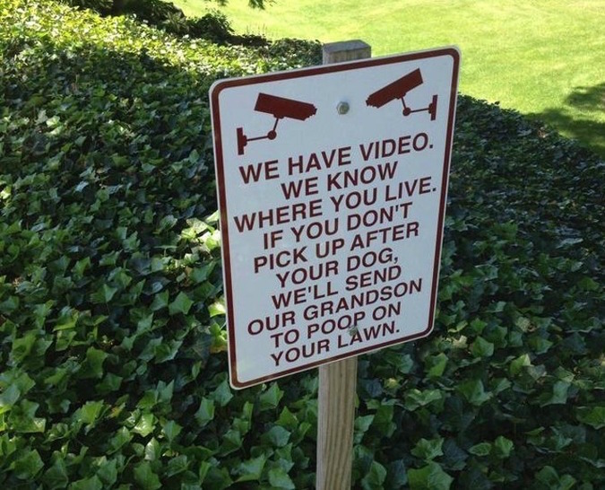 funny-pics-of-funny-yard-signs-grandson-poop.jpg