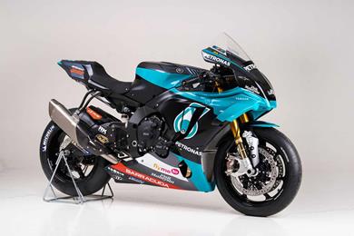 petronas-r1-2.jpg