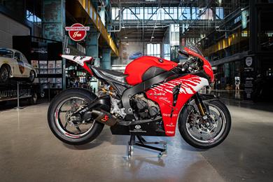 schumacher_fireblade_image_1_.jpg