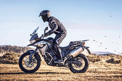 Voge_DSX_650_01.jpg