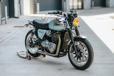 triumph-t120-chrome-custom-1.jpg
