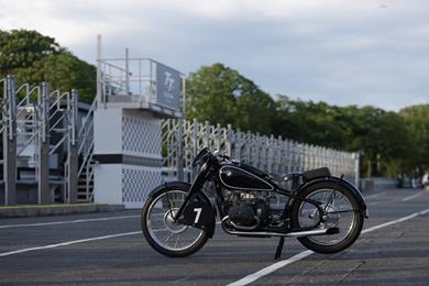 2024-heritage-bmw-4.jpg