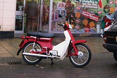 web_honda-c90.jpg