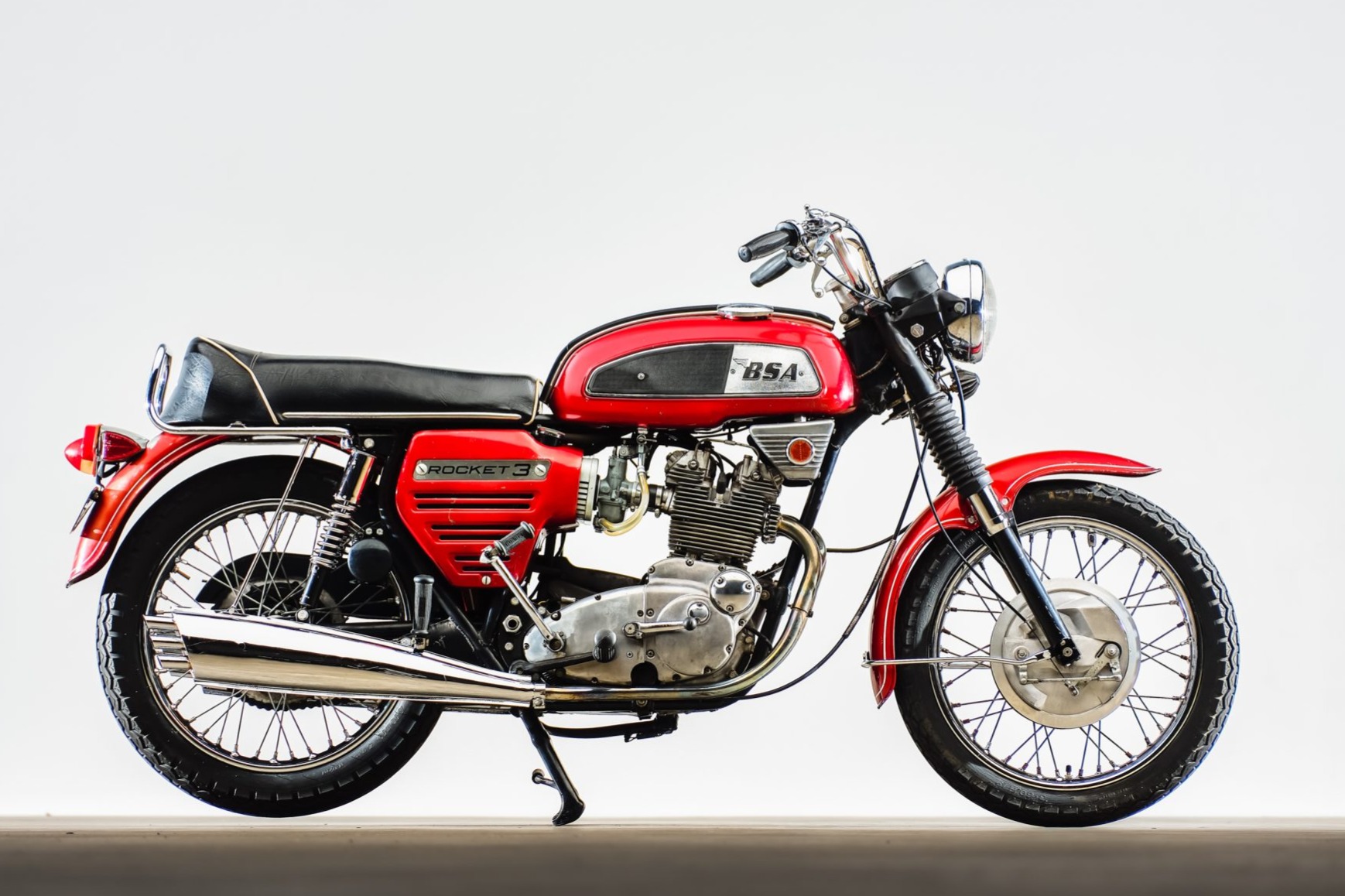 bringatrailer.com