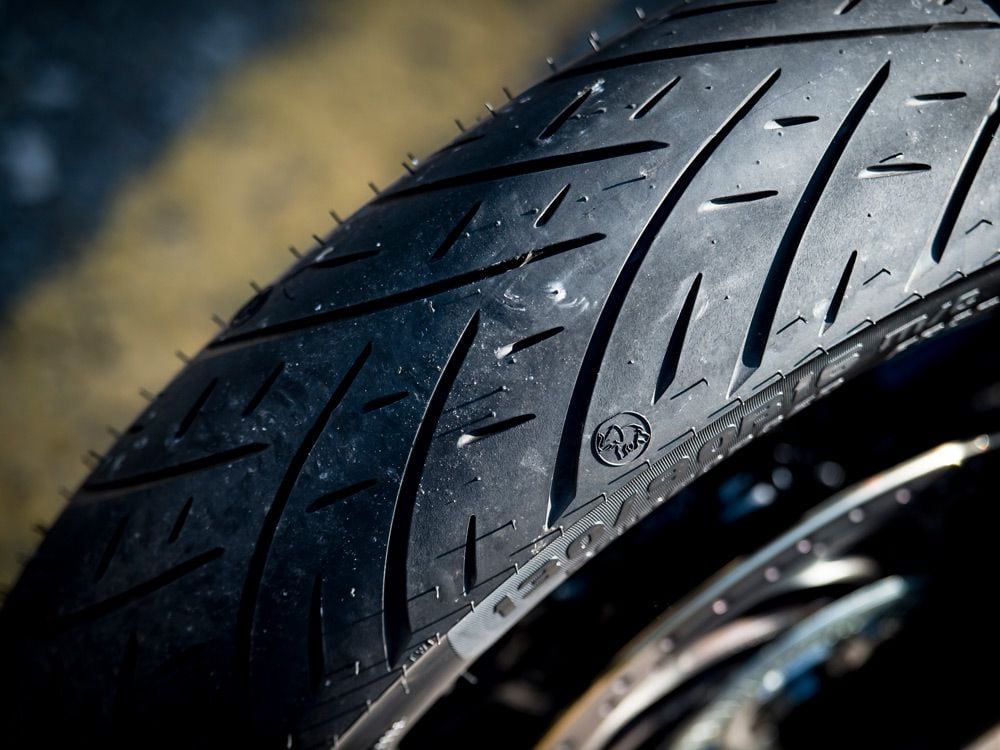 www.cycleworld.com